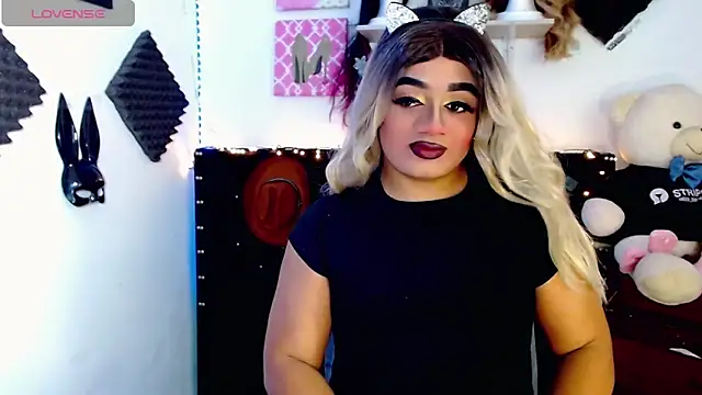 Amber bigcock22 online show from 03/22/25, 12:49