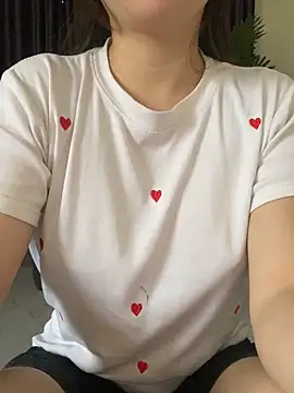 Ruby bear online show from 10/17/25, 03:53