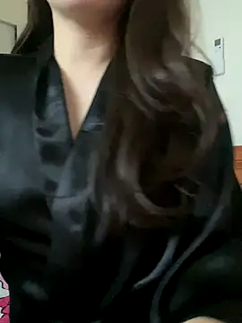 Ruby bear online show from 10/23/25, 02:55