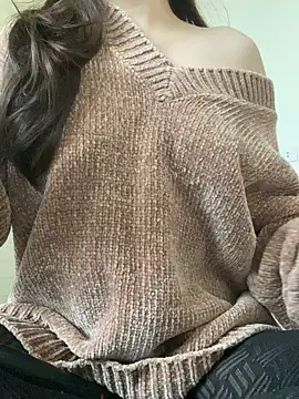 Ruby bear online show from 11/19/25, 04:45