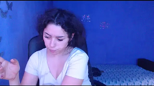 LovelyJulliette online show from 01/23/25, 10:43