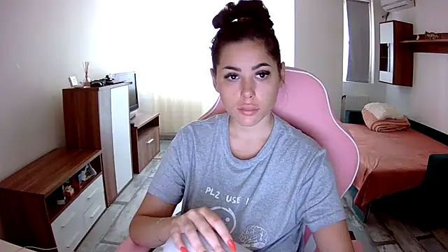 LovelyJulliette online show from 09/26/25, 09:02