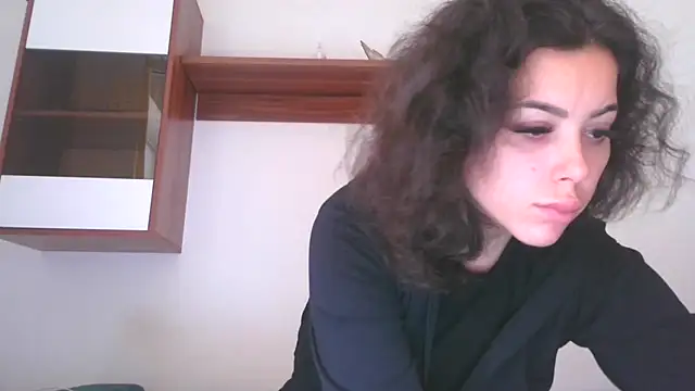 LovelyJulliette online show from 10/14/25, 12:06