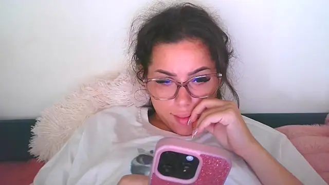 LovelyJulliette online show from 10/15/25, 12:16