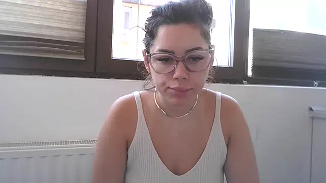 LovelyJulliette online show from 11/06/25, 08:37