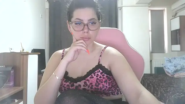 LovelyJulliette online show from 06/07/26, 11:25