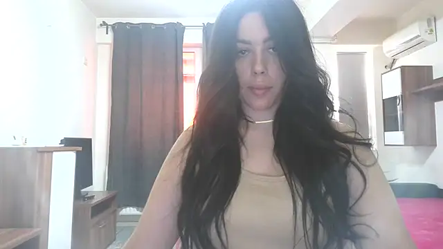 LovelyJulliette online show from 06/16/26, 02:19