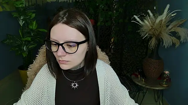 VeliraBraitberg online show from 05/17/26, 08:23