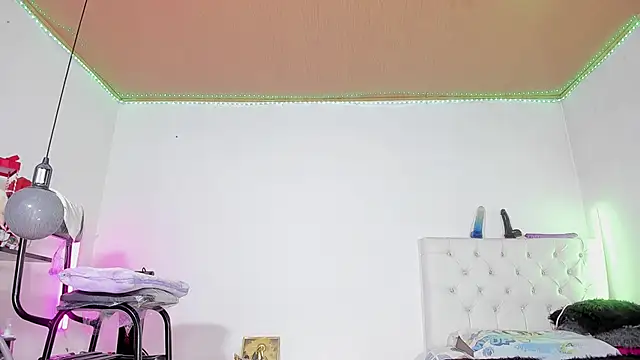shannon kane  online show from 12/18/24, 05:21