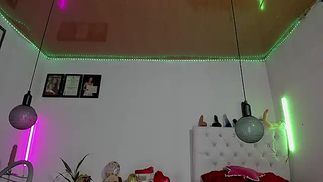 shannon kane  online show from 03/02/25, 05:14