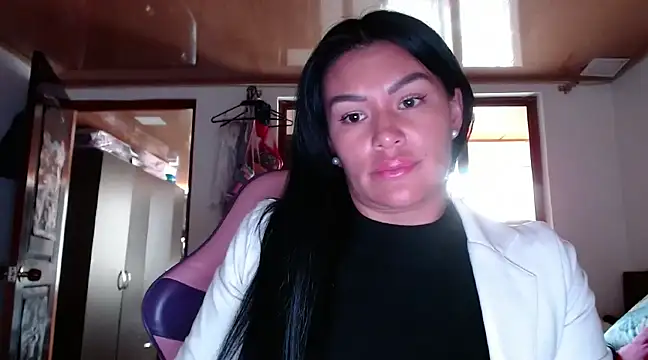shannon kane  online show from 03/17/25, 05:05