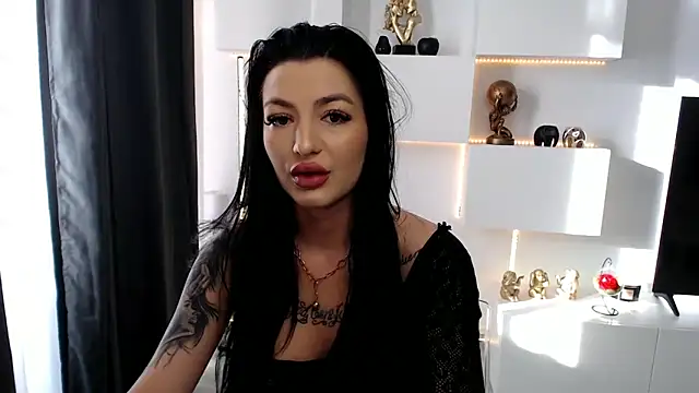 arianatattoos online show from 01/07/25, 07:52