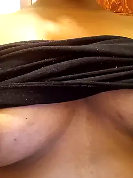 Blueecherry online show from 12/19/24, 08:23