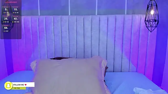 Snapshot of lea_gray chatting on 09/18/25, 07:16 lea gray online show from 09/18/25, 07:16