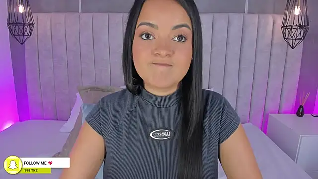 Snapshot of lea_gray chatting on 12/04/25, 06:49 lea gray online show from 12/04/25, 06:49