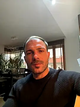 Adventurehotman online show from 10/08/25, 03:53