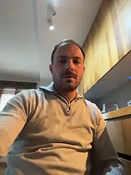 Snapshot of Adventurehotman chatting on 11/19/25, 01:55 Adventurehotman online show from 11/19/25, 01:55