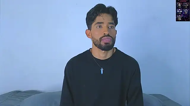 Snapshot of dereck_hotsoon chatting on 02/13/25, 09:27 dereck hotsoon online show from 02/13/25, 09:27