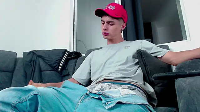 Stiven CL online show from 09/24/25, 04:05