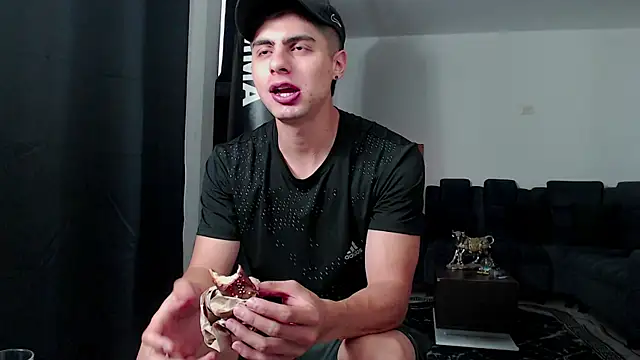 Snapshot of Stiven_CL chatting on 11/04/25, 10:42 Stiven CL online show from 11/04/25, 10:42