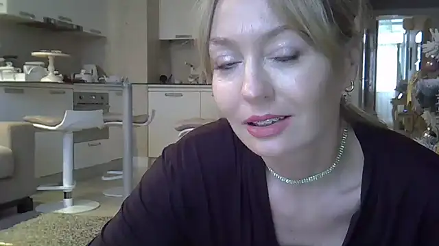 ZarinaSwift online show from 01/11/25, 09:36
