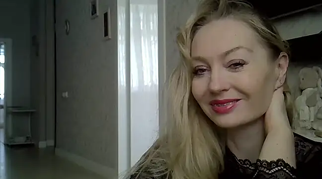 ZarinaSwift online show from 03/09/25, 08:18