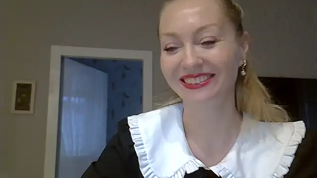 ZarinaSwift online show from 11/09/25, 10:13
