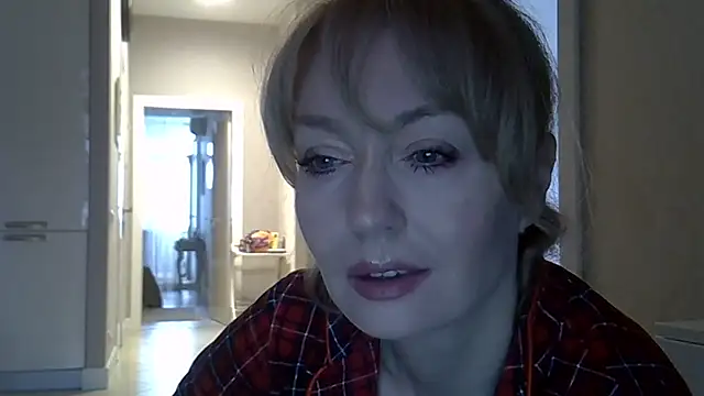 ZarinaSwift online show from 03/19/26, 04:38