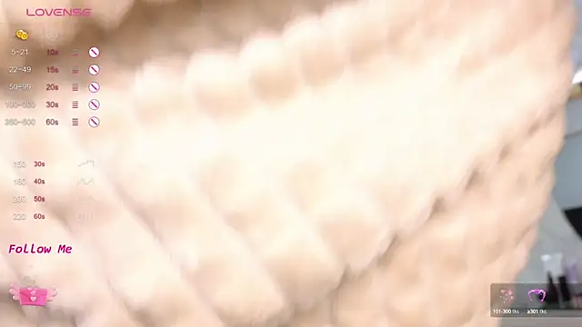 LaraSkinny online show from 10/15/25, 02:01