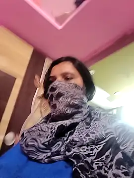 RESHMA 21 online show from 12/15/24, 02:27