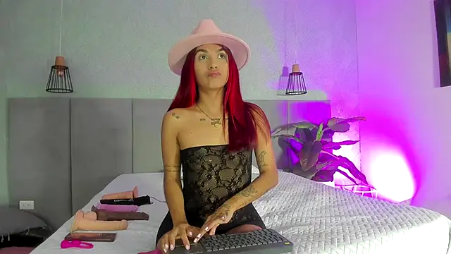 LiaVelez online show from 01/10/25, 12:58