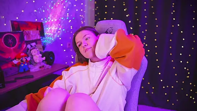 cuteamberlyyy online show from 05/13/26, 04:43