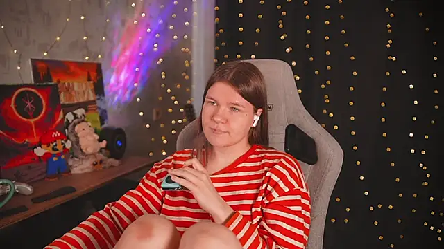 cuteamberlyyy online show from 05/16/26, 05:04