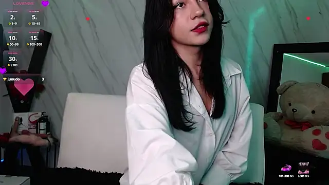 Snapshot of jeimy_garcia chatting on 09/12/25, 12:05 jeimy garcia online show from 09/12/25, 12:05