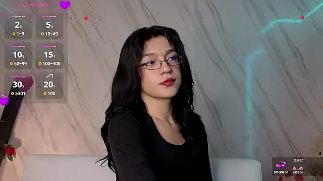 Snapshot of jeimy_garcia chatting on 10/10/25, 12:04 jeimy garcia online show from 10/10/25, 12:04