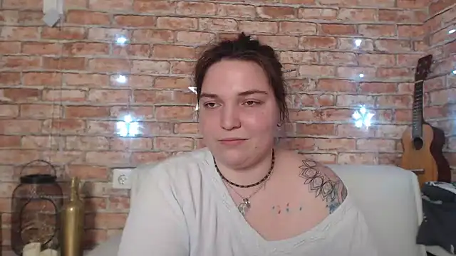 Amelia Kiss  online show from 12/20/24, 07:01