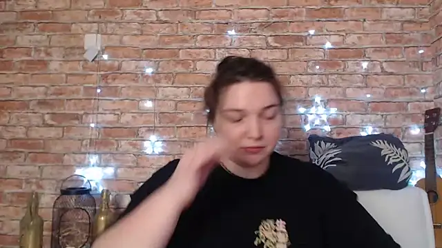 Amelia Kiss  online show from 12/28/24, 12:57