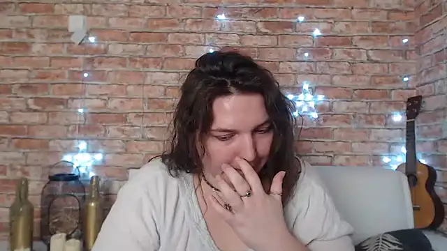 Amelia Kiss  online show from 01/02/25, 06:50