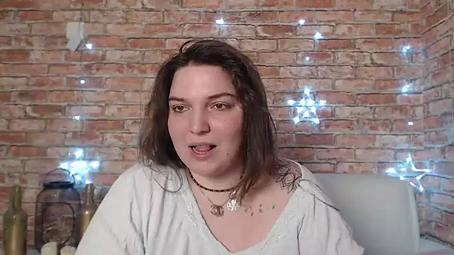 Amelia Kiss  online show from 01/15/25, 06:54