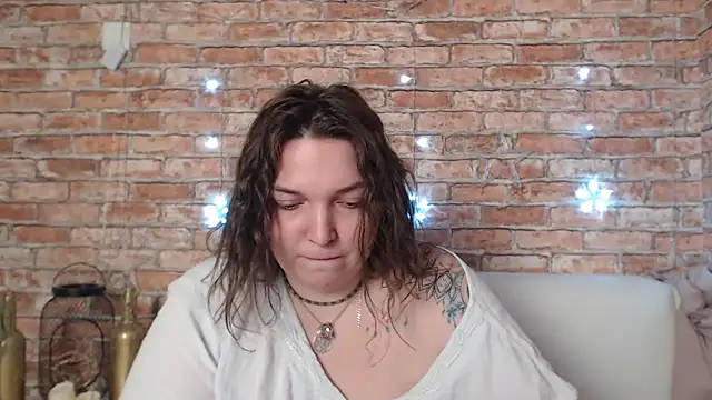 Amelia Kiss  online show from 01/16/25, 07:07