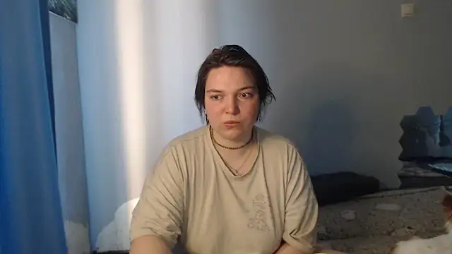 Amelia Kiss  online show from 06/01/26, 03:08