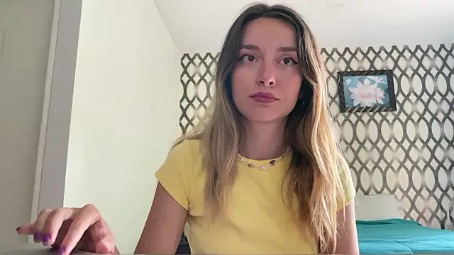 Snapshot of SirenaBelle chatting on 02/06/25, 10:48 SirenaBelle online show from 02/06/25, 10:48