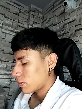 Levin Hikaru online show from 03/03/25, 09:33