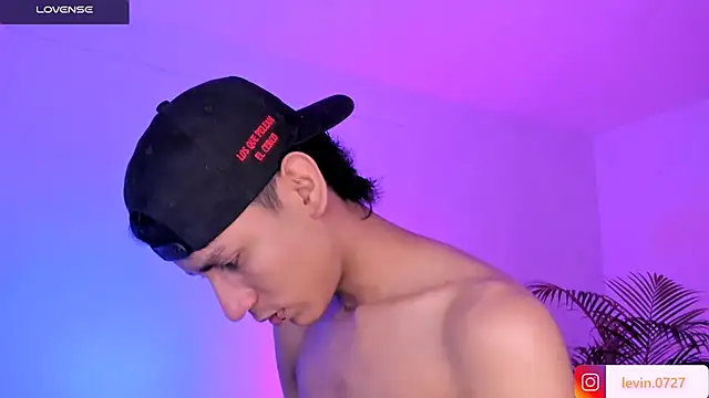 Levin Hikaru online show from 10/30/25, 07:54