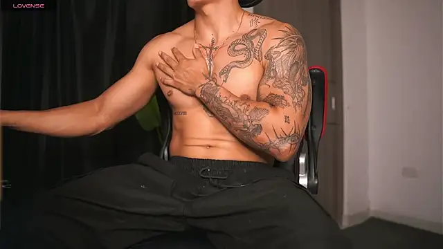 muscle boyhorny online show from 12/20/24, 03:47