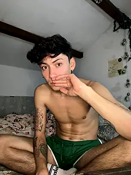 Snapshot of Amahd696 chatting on 09/18/25, 02:57 Amahd696 online show from 09/18/25, 02:57