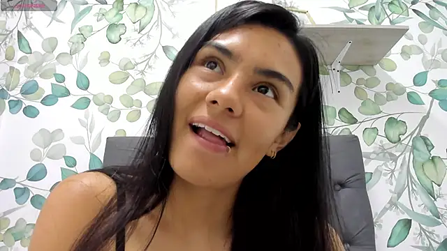 atilanadiaz7 online show from 12/13/24, 02:05
