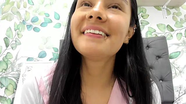 Snapshot of atilanadiaz7 chatting on 12/15/25, 04:00 atilanadiaz7 online show from 12/15/25, 04:00