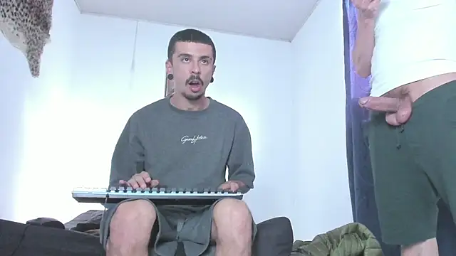 Aaron BigDickxxx online show from 05/20/26, 09:21