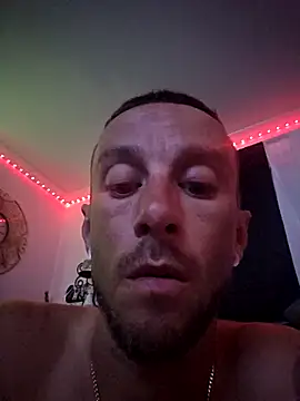 Snapshot of Twin2222 chatting on 10/08/25, 01:03 Twin2222 online show from 10/08/25, 01:03